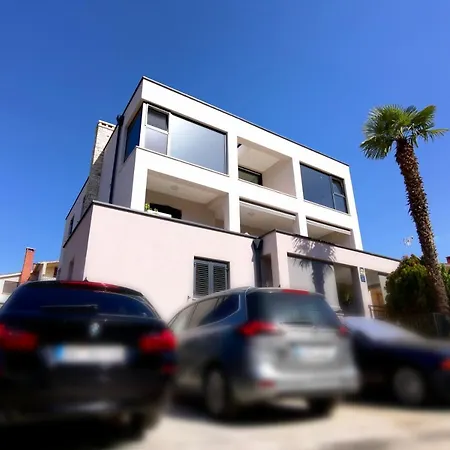 Stay In The Heart Of Porec - 50M To The Beach Exterior foto